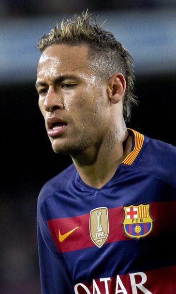 Ronaldinho thinks Man City are ready to bid for Barca star Neymar
